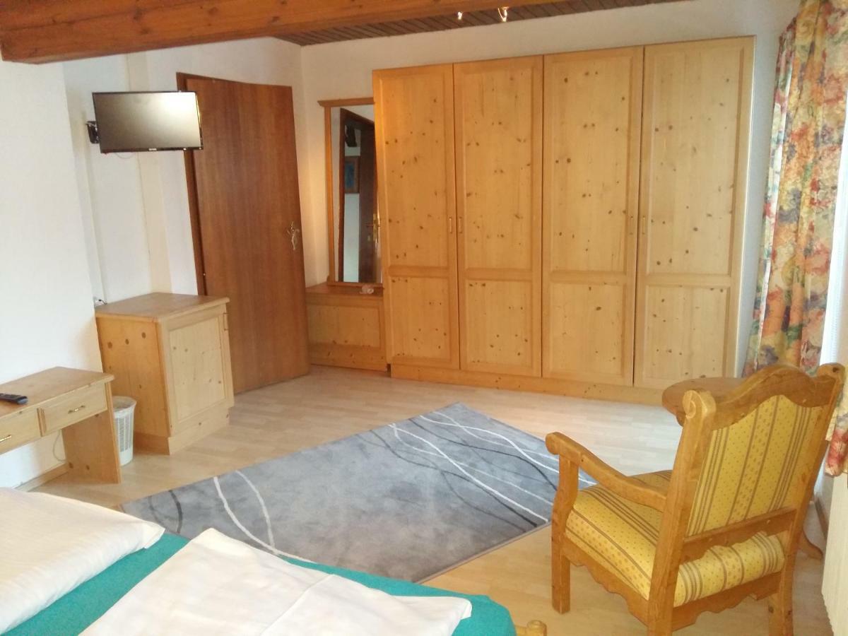 Haus Kropf Homestay *